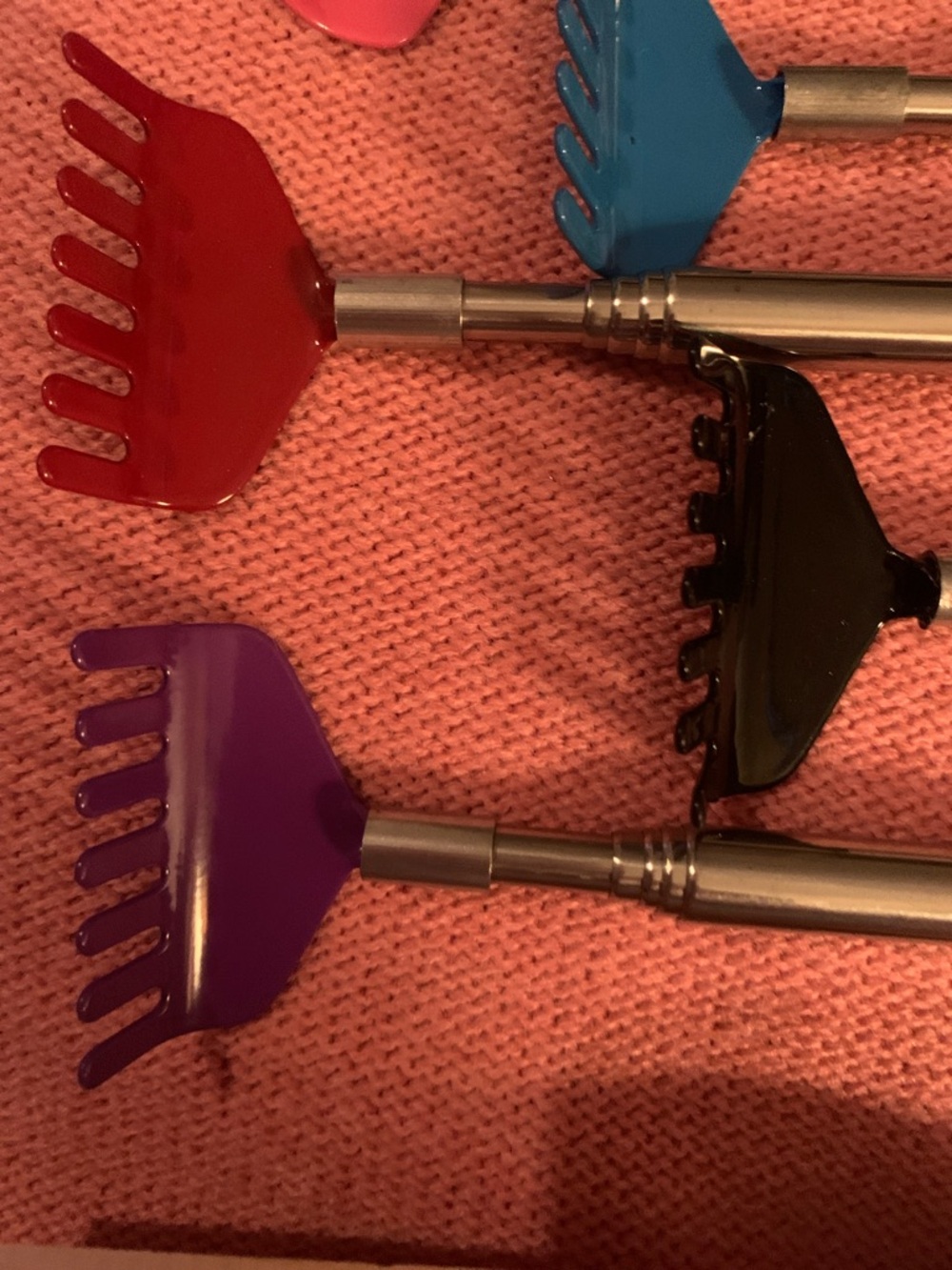 Retractable Back Scratchers Set - Multicolor - Picture 3 of 3